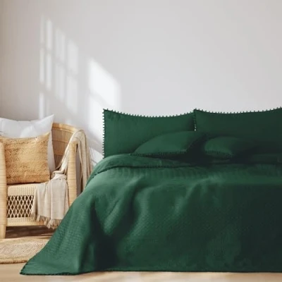 Bild av AmeliaHome överkast med pompoms 170 x 210 cm sängöverkast dubbelsidig Ultrasonic quiltning polyester Meadore mörkgrönt