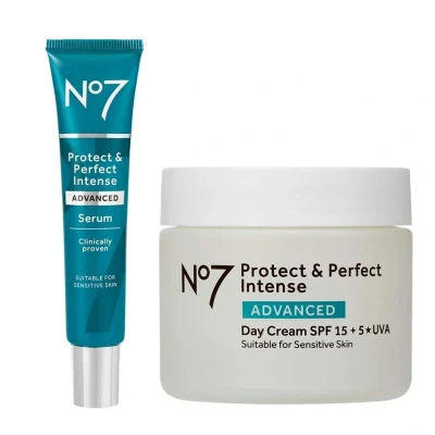 Bild av No7 Skincare Essential Duo Protect &amp; Perfect Serum 30ml, Day Cream 50ml 80 ml