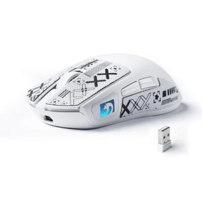 Bild av MAMBASNAKE M4 Ultralätt Trådlös Gamingmus, 53g, PAW3311 sensor, 24000 DPI, Bluetooth/2.4G/Sladd, RGB belysning, 400mAh Batteri, 20M Klick, för Gaming/Arbete Vita och klistermärken