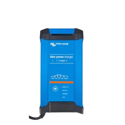 Bild av Victron Energy Blue Smart IP22 24 Volt 16 Ampere 230 V, en utgång batteriladdare CEE7/7, Bluetooth
