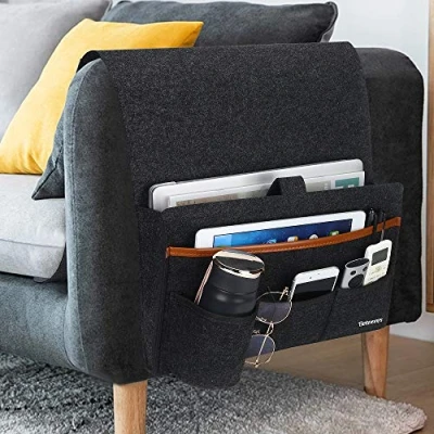 Bild av Betoores Fåtölj Caddy fjärrkontrollhållare för soffa stol med vattenflaskhållare, halkfri armstöd organisatör tidskrift, mobiltelefon, iPad, surfplatta, laddningskabel mörkgrå