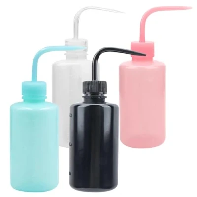 Bild av Wekuw 4 pack 250 ml tvättflaska plast, Squeeze flaska, LDPE material med smal mun, Wash Flaska för laboratorierengöring (rosa, vit, svart, blå)