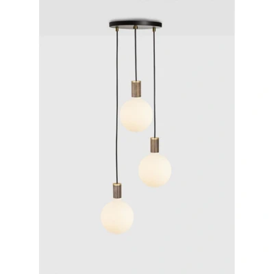Bild av Tala hängande lampa Trippel Pendel rund E27 opal svart/valnöt