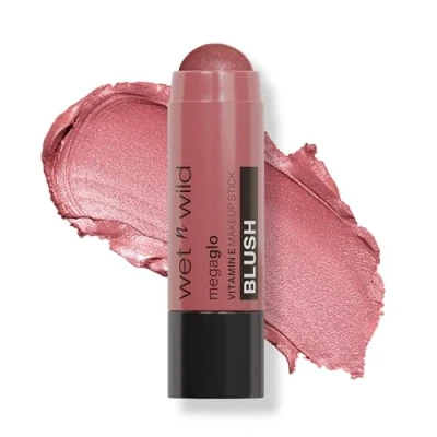 Bild av Wet n Wild, Mega Glo Vitamin E Makeup Stick, Mångsidig Rougestick för Ögon, Kinder och Läppar, med Byggbar Blandningsbar Formel, Reseklar Indragbar, Currant Jam