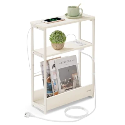 Bild av VASAGLE smalt sidobord, sängbord med laddningsfunktion, litet soffbord, 3 hyllor, tidningshållare, för vardagsrum, sovrum, arbetsrum, krämvit LET335W02
