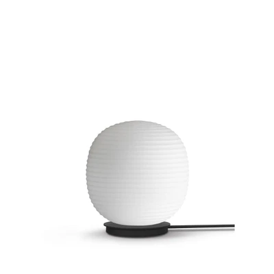 Bild av New Works Lantern Globe Medium bordslampa, Ø 30cm