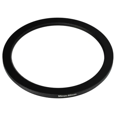 Bild av vhbw Step down ring adapter från 95 mm till 82 för kameralins filteradapter, metall, svart