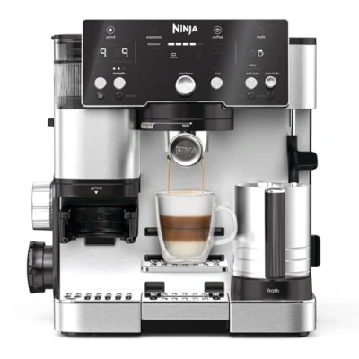 Bild av Ninja Luxe Essential 2 i 1 kaffebryggare, latte , cappuccino och espressomaskin med inbyggd bönkvarn &amp; mjölkskummare, lättanvänd kaffemaskin förinställda lägen för mjölkskum, silver, ES501EU
