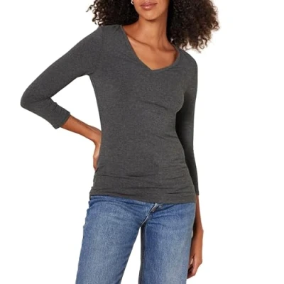 Bild av Amazon Essentials Women&#039;s V ringad T shirt klassisk passform med kvartsärmar (finns i plusstorlek), Kolsvart ljung, XXL