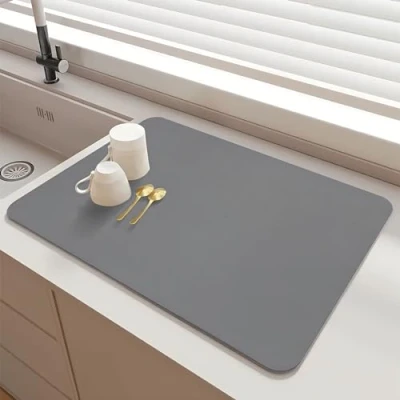 Bild av SOQKEEN Torkmatta, 61 cm x 40 torkmatta för köksbänk halkfri absorberande dräneringsmatta snabbtorkande kaffemaskin matta kök handfat skyddsmatta kaffebar bänkskiva ljusgrå