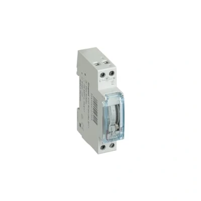 Bild av Legrand 412790 programmerbar tidsbrytare, vertikal urtavla, arbetsreserv på 100 h, 230 V, 50/60 Hz