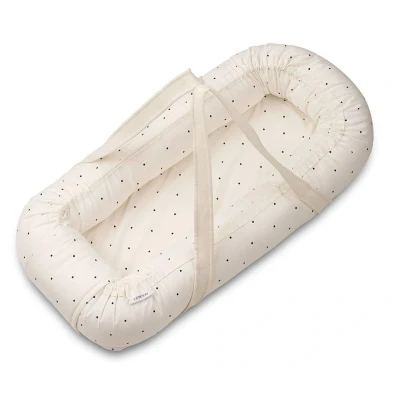 Bild av Liewood babynest Gro, classic dot creme de la