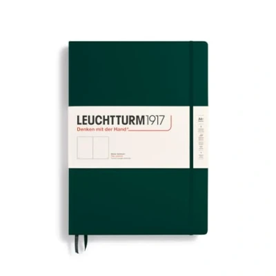 Bild av LEUCHTTURM1917 370263 Anteckningsbok Master Classic (A4+) inbundet fodral, 235 numrerade sidor, skogsgrön, tom