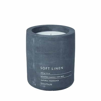 Bild av Blomus Scented Candle Fraga 11 cm / ø 9 Soft Linen