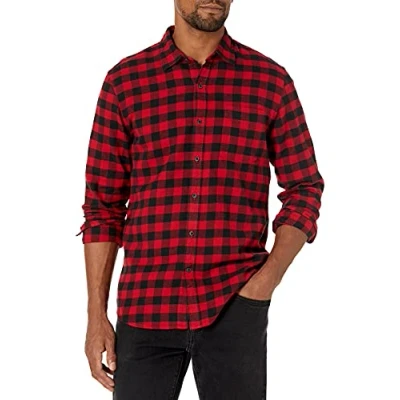 Bild av Amazon Essentials Men&#039;s Långärmad rutig flanellskjorta smal passform (färger i begränsad upplaga), Svart Röd Buffalorutigt, S