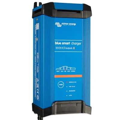 Bild av Victron Energy Blue Smart IP22 12 Volt 15 amp 230V, 3 Output Batteriladdare CEE 7/7, Bluetooth