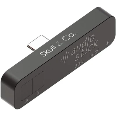 Bild av Skull &amp; Co. AudioStick Bluetooth 5.0 Wireless Audio Transmitter Adapter Low Latency for PS5 / PS4 Nintendo Switch/Lite/Other Devices, Optimised AirPods/Pro Black