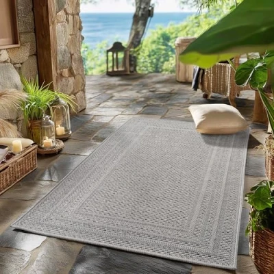 Bild av SIMPEX Utomhusmatta grå 80x250 cm, väderbeständig och UV beständig, idealisk för kök, balkong, terrass samt vardagsrum matsal, Enfärgad design med bård, lätt att rengöra