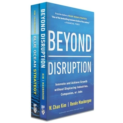Bild av Blue Ocean Strategy + Beyond Disruption Collection (2 Books): How to Create Uncontested Market Space and Make the Competition Irrelevant / Innovate ... Displacing Industries, Companies, or Jobs