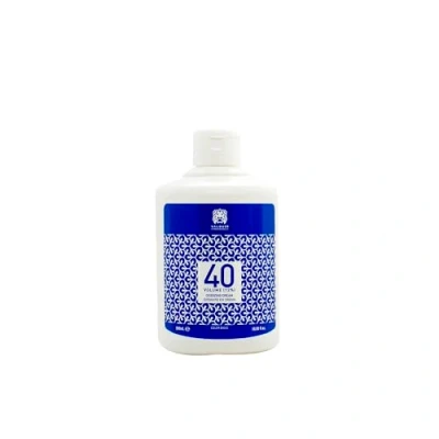 Bild av Valquer Profesional Stabiliserad syrekräm, 40 volymer (12%). Permanent hårfärgning. Användning av professionell frisör. Vegansk formulering 500 ml