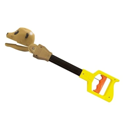 Bild av Pincher Pals surikatörer från Deluxebase. Extra stor griptång leksak för barn. Rolig griptångsleksak, den perfekta safarigåvan!