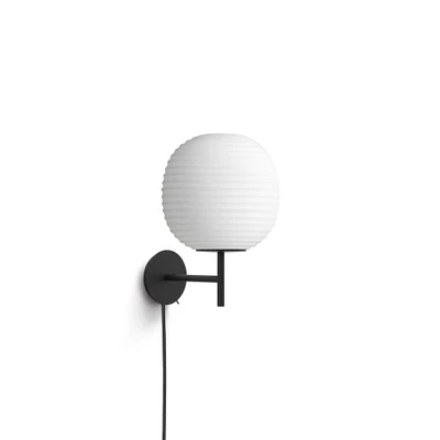 Bild av New Works Lantern Small vägglampa, opalglas