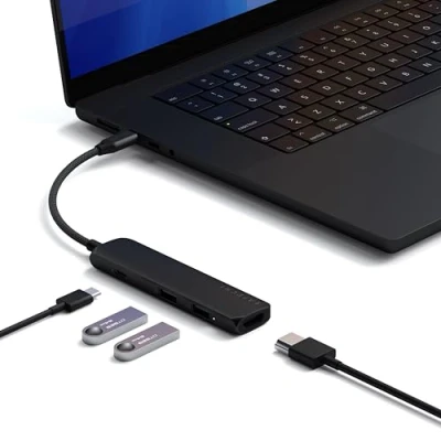 Bild av Satechi 4 in 1 USB C Slim Multiport Adapter 4K Black