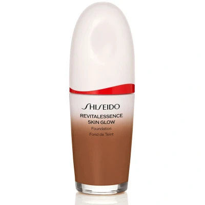 Bild av Shiseido Revitalessence Glow Foundation 450 Copper 30 ml