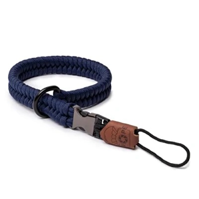 Bild av C rep kamera handrem klo gjord av handflätad paracord. Kamerarem med snabbkopplingssystem, marinblå