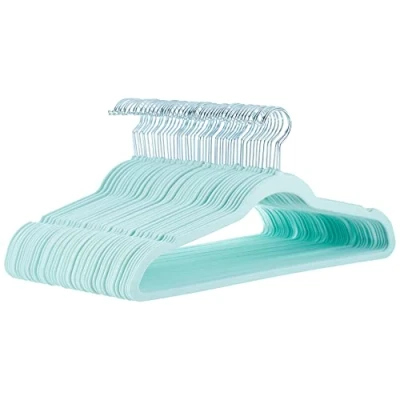 Bild av Amazon Basics tunna halkfria galgar i sammet, mintgrön/silver 50 pack