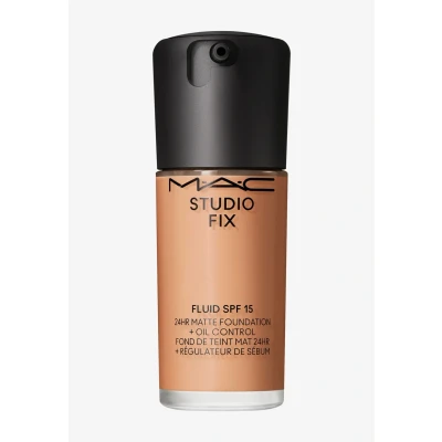 Bild av MAC Studio FIX Fluid SPF15 Foundation, Storlek: 30 ml, Nc44