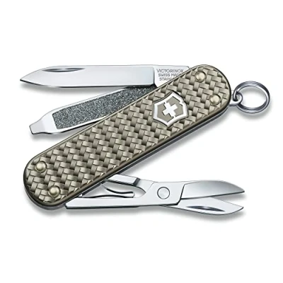 Bild av VICTORINOX Fickkniv Classic Precious Alox, 5 funktioner, multiverktyg med sax, skruvmejsel, nyckelring, inklusive presentförpackning, Infinite Gray