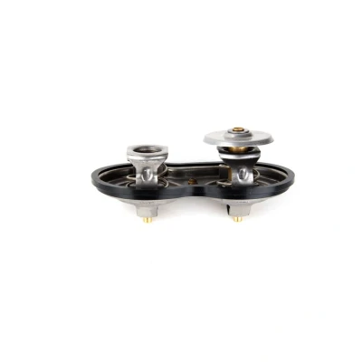 Bild av THERMOTEC D2SC002TT Thermostat d&#039;eau 83 66,8 avec joint d&#039;étanchéite boîtier SCANIA: P,G,R,T series
