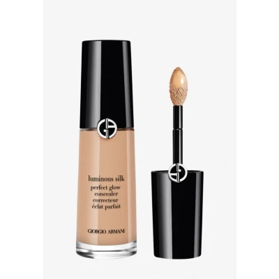 Bild av Armani Luminous Silk Concealer 12 ml (olika nyanser) Shade 4.5
