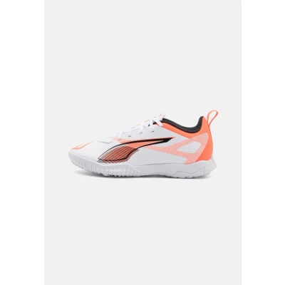 Bild av Puma Ultra 5 PLAY TT JR Unisex Fotbollsskor universaldobbar för barn, Storlek: 38.5, White/black/glowing red Textil/syntet