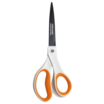 Bild av Fiskars non stick universalsax, längd: 21 cm, titanbeläggning/blad i rostfritt stål/plasthandtag, vit/orange, 1004721
