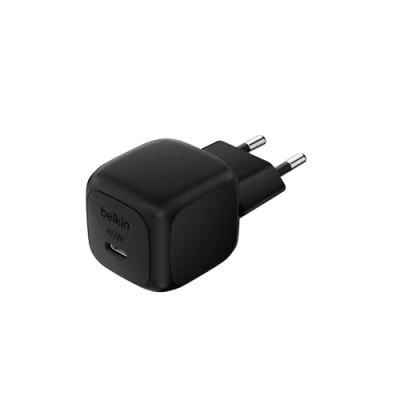 Bild av Belkin kompakt väggladdare 45 W, Snabbladdning med USB C Power Delivery för Apple iPhone 16, 16 Plus, Pro, Pro Max, 15 serien, Samsung Galaxy S25, iPad, AirPods m.fl. Svart