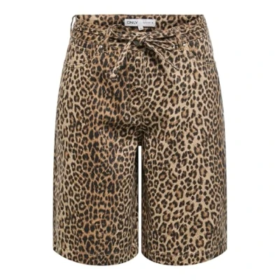 Bild av ONLY Onlnaomi String Bermuda Shorts Jeansshorts, Storlek: Large, Toasted coconut/leo