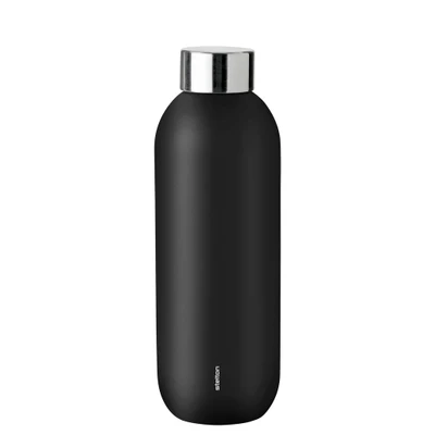 Bild av Stelton Keep Cool Vacuum Insulated Bottle Dricksflaska Black W7,5 x H22 L7,5 cm / 0,6 L