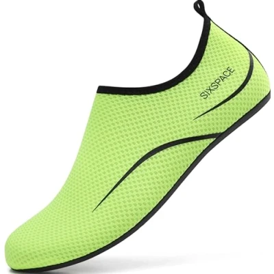 Bild av Sixspace män kvinnor badskor vattenskor aquaschuhe strandskor snabbtorkande Slip on Breathable tofflor surfskor för Beach Pool Surfen Yoga, 487 grön 46 EU