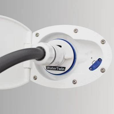 Bild av Watertwin Husbil vattentankadapter Caravan påfyllningssticka tillbehör vattentanklock med dubbel Gardena anslutning (adapter för tanklock AG45 D:61)