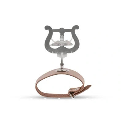 Bild av GEWA Marschnotställ Flöjt Förnicklad Stor Lyra 2 knappar Enhandshantering med läderarmband