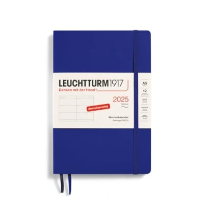 Bild av LEUCHTTURM1917 370570 Veckokalender 2025, medium A5 softcover 12 månaders planerare, 80 g, linjerad bläck