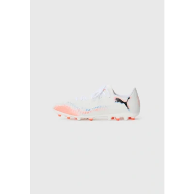 Bild av Puma Future 8 PLAY Fotbollsskor fasta dobbar, Storlek: 41, White/glowing red/blue Konstmaterial/textil