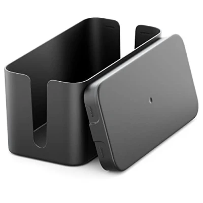 Bild av deleyCON Kabelhanternig Box Kabel Organiserare Kabellåda 23,5cm x 11,5cm Robust Plast 2 Sidomonterade Kabelledare Skydd och Säkerhet Svart