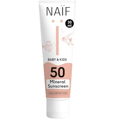 Bild av Naïf Solkräm på mineralbasis för baby och barn SPF 50 kräm utan oktokrylen UVA UVB skydd vattenbeständigt dermatologiskt testad mikroplast 30 ml