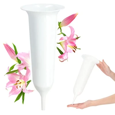 Bild av KADAX Gravvas, plastvas av plast, blomvas, för blommor, väderbeständig kyrkogårdsvas, frostsäker plug vas graven, väderbeständiga gravsmycken (12 cm, med markspett, vit)