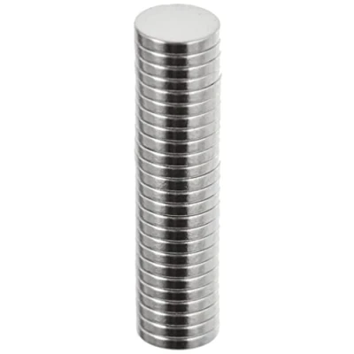 Bild av 6 mm diameter x 1 tjock N42 neodymmagnet 0,35 kg drag (förpackning med 20)