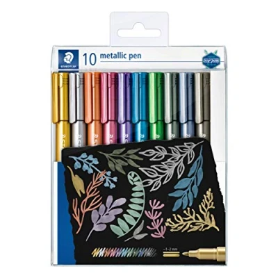 Bild av STAEDTLER metallic pen mit runder Fasermalerspitze, Lininenbreite 1 2 mm, deckend auf hellem und dunklem Papier, leicht abwischbar von glatten Oberflächen, 10 Marker im Etui, 8323 TB10