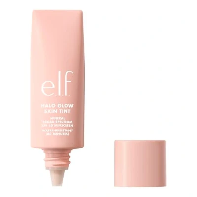 Bild av e.l.f. Halo Glow Skin Tint SPF 50, tonad fuktkräm med lätt, byggbar täckning för en naturlig lyster, vegansk och djurförsöksfri, 6 ljuCool